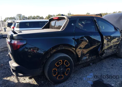 2022 Hyundai Santa Cruz Limited z USA, uszkodzony, nr VIN 5NTJEDAF4NH022384